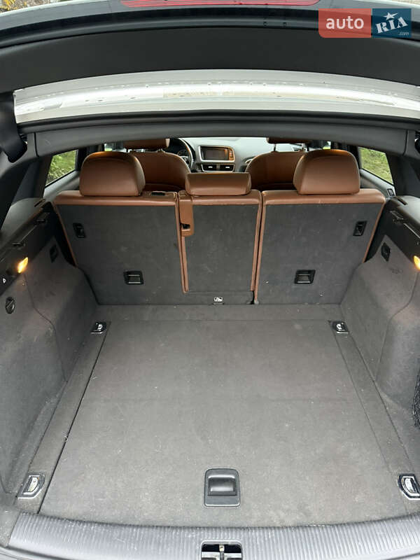 Внедорожник / Кроссовер Audi Q5 2011 в Харькове