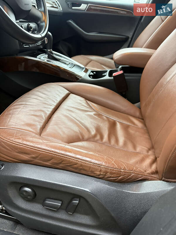 Внедорожник / Кроссовер Audi Q5 2011 в Харькове