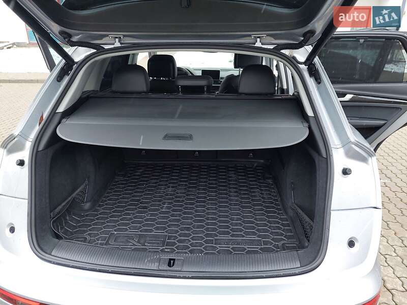 Позашляховик / Кросовер Audi Q5 2018 в Івано-Франківську