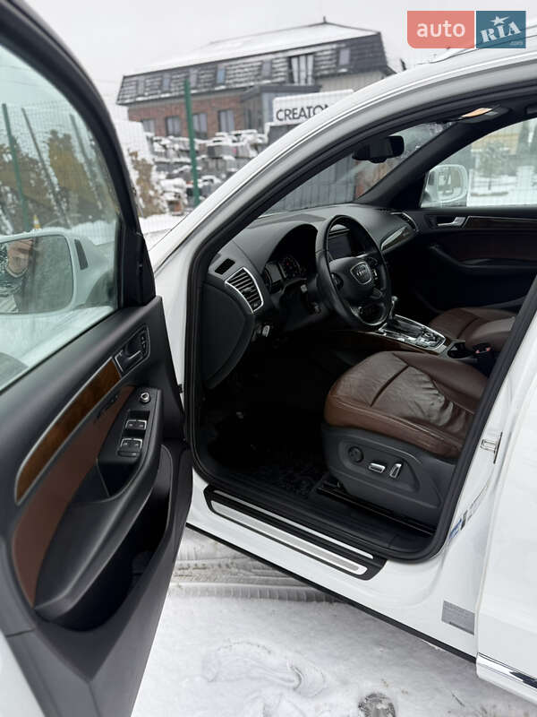 Внедорожник / Кроссовер Audi Q5 2014 в Ровно