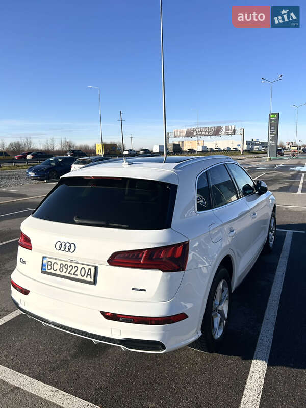 Позашляховик / Кросовер Audi Q5 2019 в Львові фото 10 Позашляховик / Кросовер Audi Q5 2019 в Львові