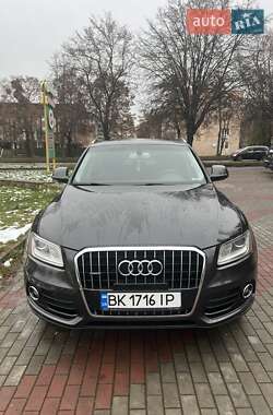 Позашляховик / Кросовер Audi Q5 2015 в Рівному
