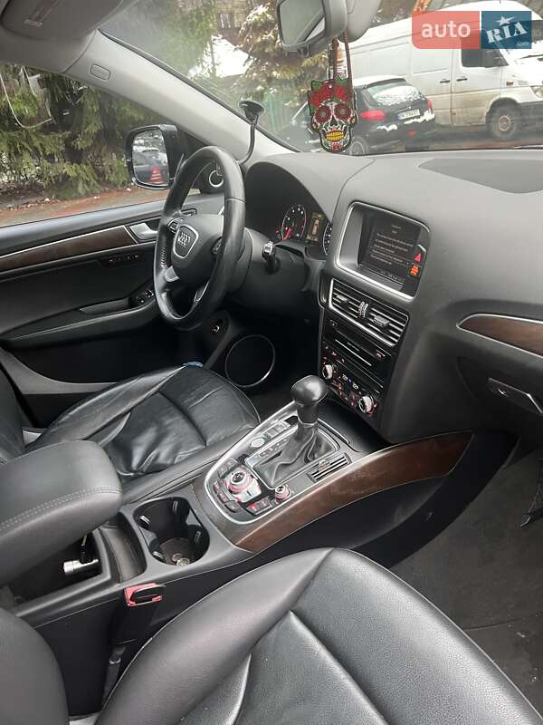 Позашляховик / Кросовер Audi Q5 2015 в Рівному