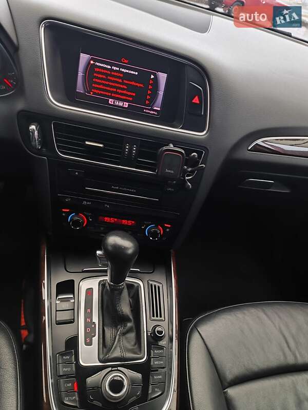 Позашляховик / Кросовер Audi Q5 2011 в Чернігові