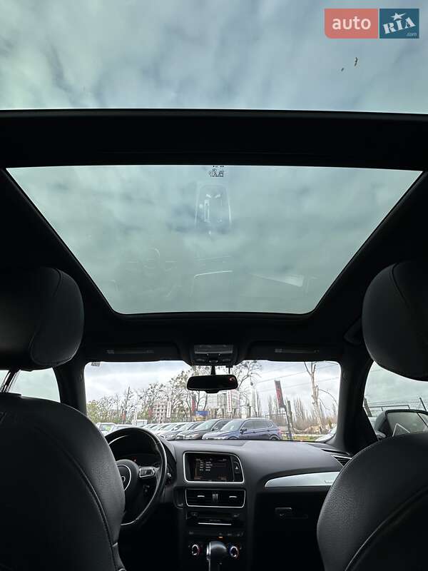 Внедорожник / Кроссовер Audi Q5 2015 в Белогородке