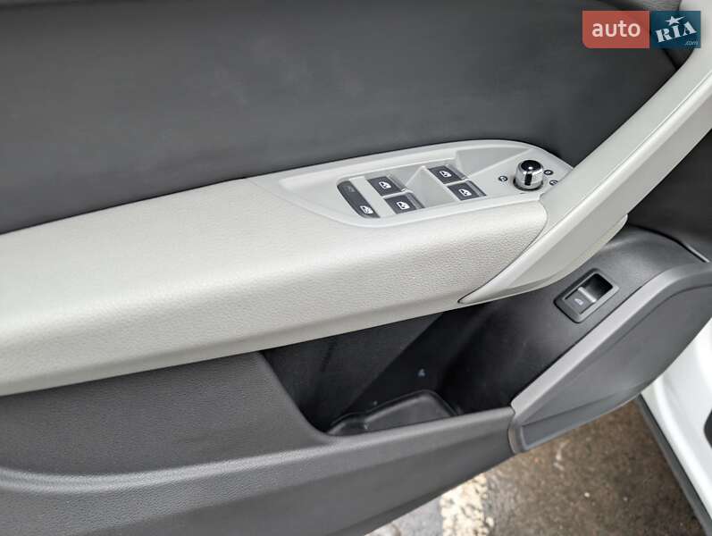 Позашляховик / Кросовер Audi Q5 2017 в Луцьку