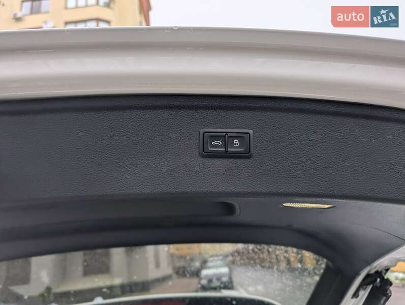 Позашляховик / Кросовер Audi Q5 2017 в Луцьку