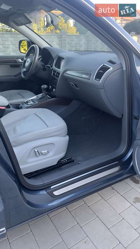 Внедорожник / Кроссовер Audi Q5 2015 в Черновцах