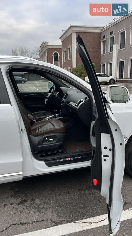 Позашляховик / Кросовер Audi Q5 2015 в Києві