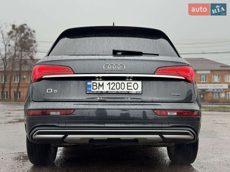 Внедорожник / Кроссовер Audi Q5 2020 в Сумах