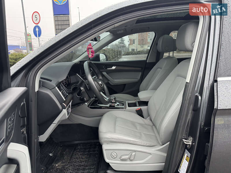 Внедорожник / Кроссовер Audi Q5 2020 в Сумах