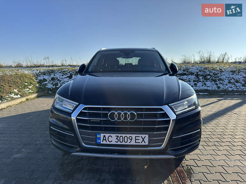 Внедорожник / Кроссовер Audi Q5 2017 в Луцке