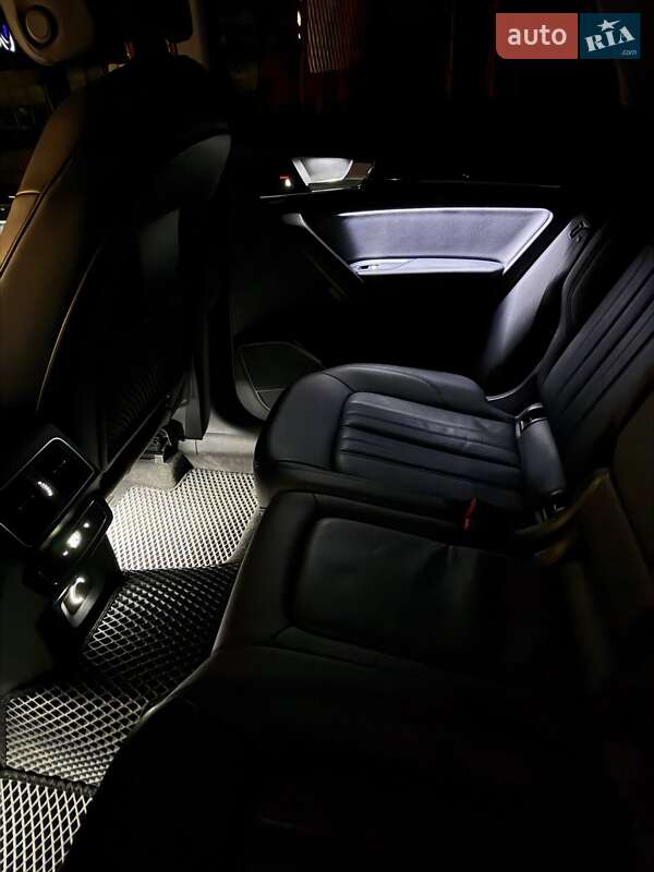 Позашляховик / Кросовер Audi Q5 2019 в Дніпрі