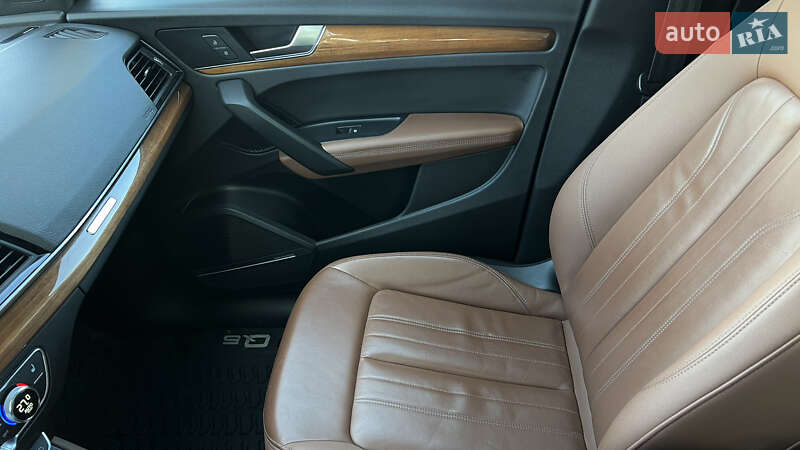 Позашляховик / Кросовер Audi Q5 2020 в Львові фото 23 Позашляховик / Кросовер Audi Q5 2020 в Львові