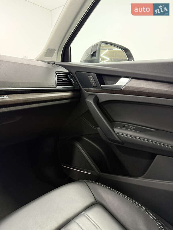 Позашляховик / Кросовер Audi Q5 2022 в Одесі