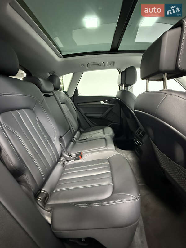 Позашляховик / Кросовер Audi Q5 2022 в Одесі