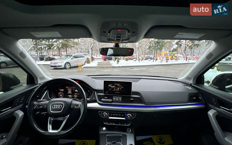 Внедорожник / Кроссовер Audi Q5 2017 в Львове