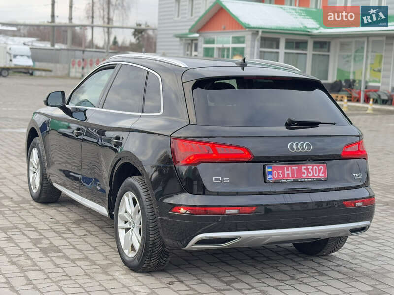 Позашляховик / Кросовер Audi Q5 2017 в Ковелі