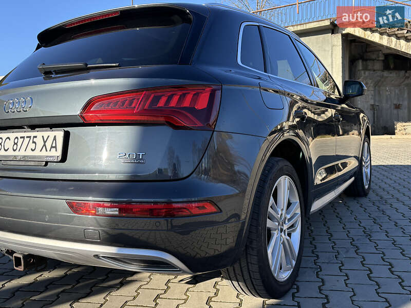 Внедорожник / Кроссовер Audi Q5 2017 в Дрогобыче