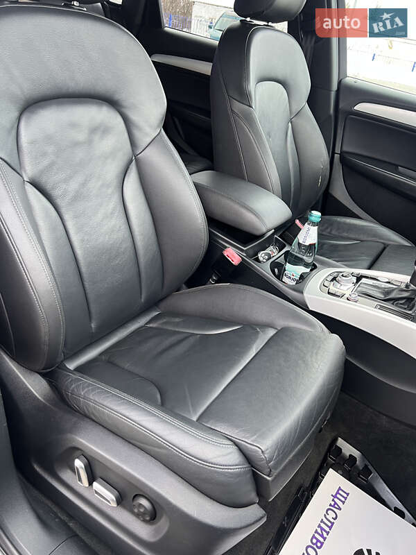 Позашляховик / Кросовер Audi Q5 2017 в Нововолинську