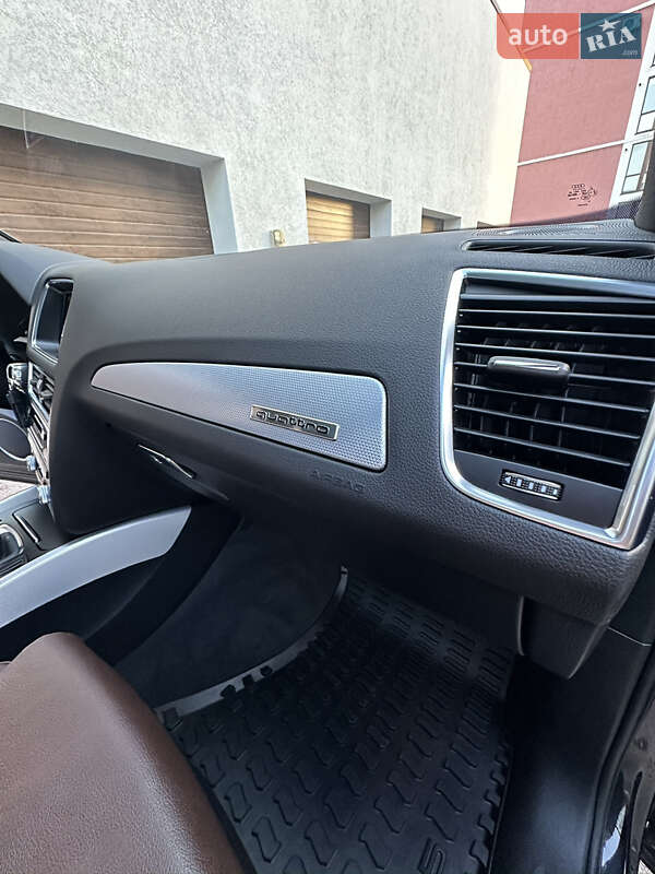 Внедорожник / Кроссовер Audi Q5 2016 в Ровно