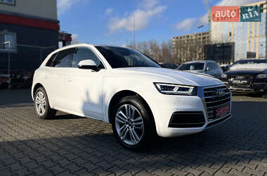 Внедорожник / Кроссовер Audi Q5 2018 в Луцке