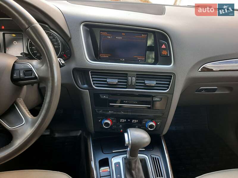Позашляховик / Кросовер Audi Q5 2015 в Бурштині фото 15 Позашляховик / Кросовер Audi Q5 2015 в Бурштині