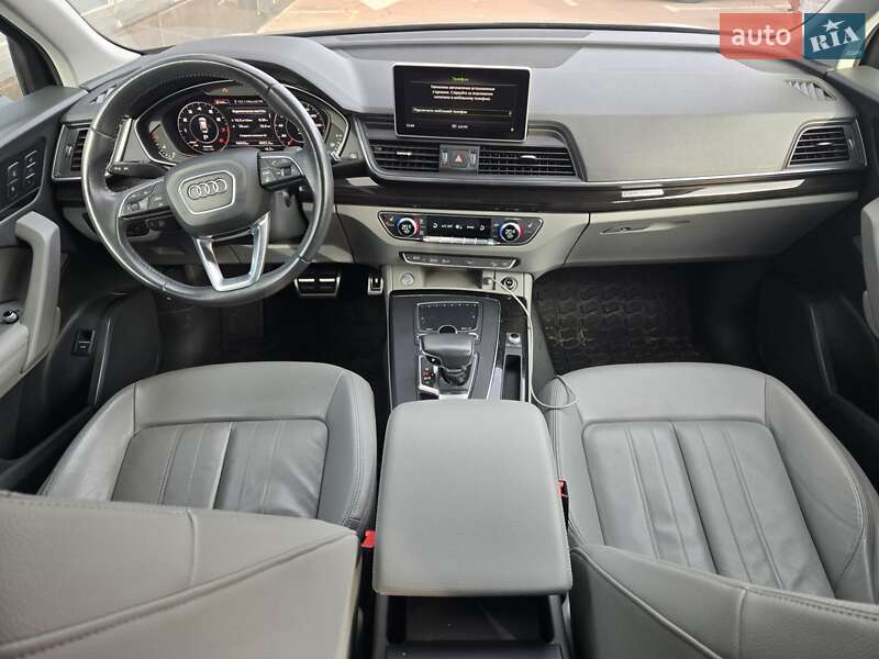 Внедорожник / Кроссовер Audi Q5 2019 в Киеве