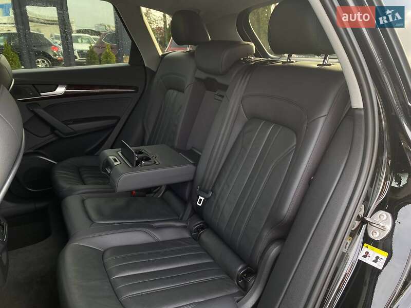 Позашляховик / Кросовер Audi Q5 2018 в Києві