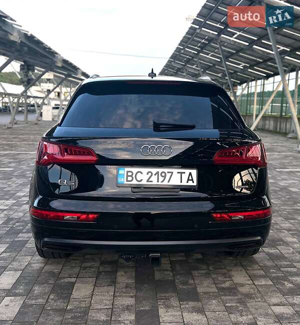 Позашляховик / Кросовер Audi Q5 2019 в Києві