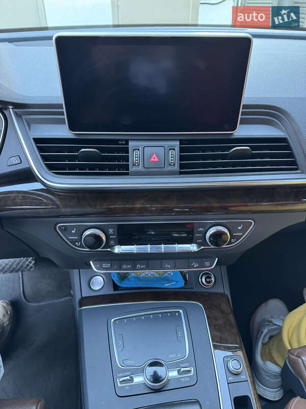 Позашляховик / Кросовер Audi Q5 2018 в Одесі