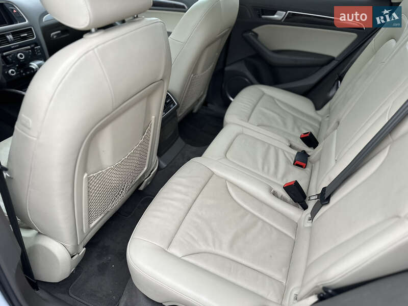 Внедорожник / Кроссовер Audi Q5 2012 в Львове