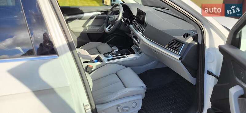 Внедорожник / Кроссовер Audi Q5 2023 в Виннице