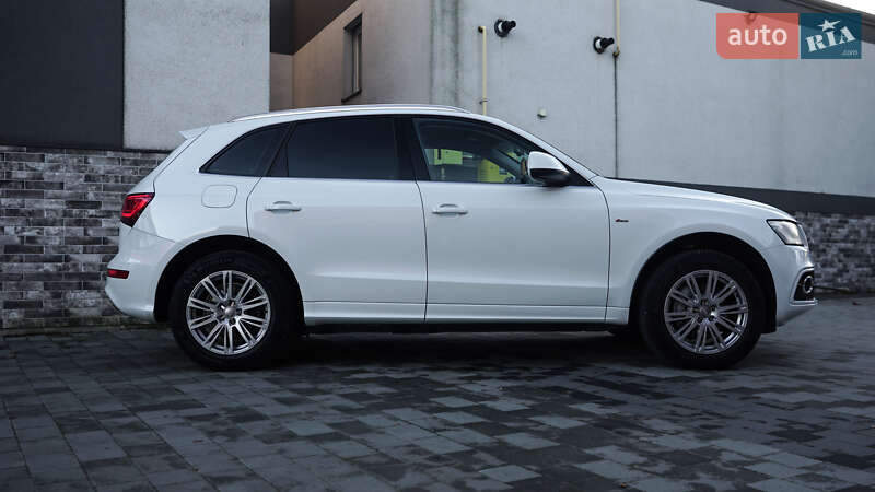 Позашляховик / Кросовер Audi Q5 2012 в Львові