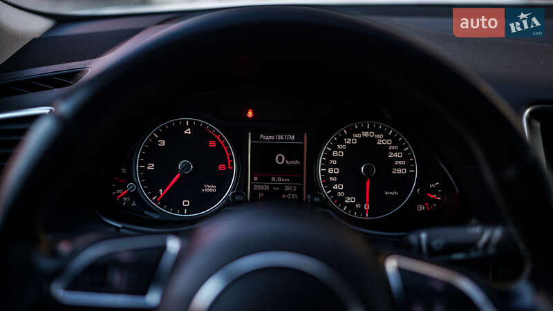 Позашляховик / Кросовер Audi Q5 2012 в Львові