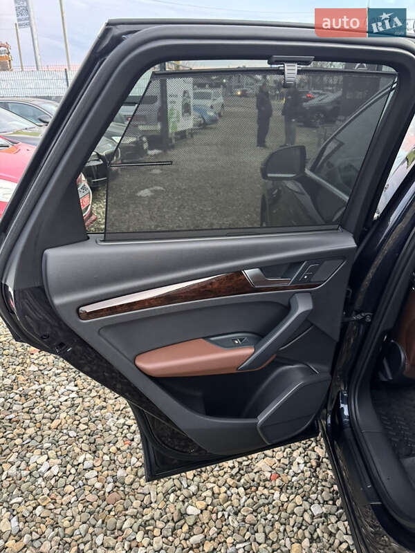 Внедорожник / Кроссовер Audi Q5 2017 в Ивано-Франковске