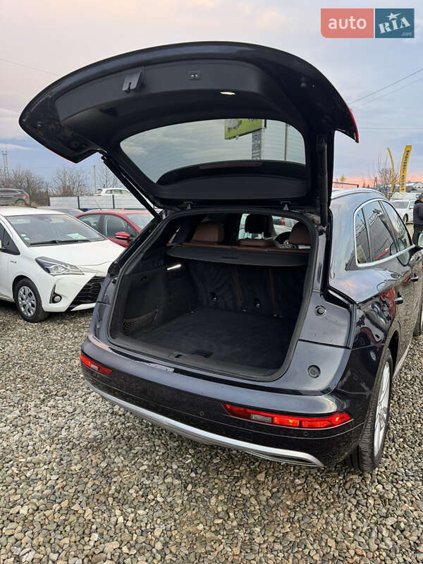 Внедорожник / Кроссовер Audi Q5 2017 в Ивано-Франковске