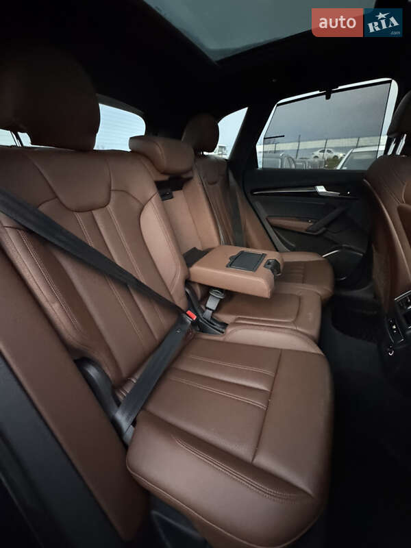 Внедорожник / Кроссовер Audi Q5 2017 в Ивано-Франковске