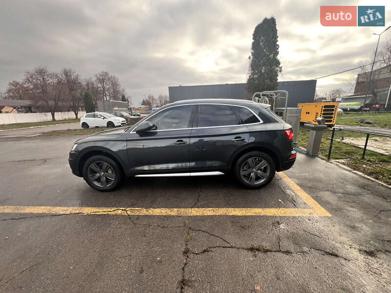 Внедорожник / Кроссовер Audi Q5 2017 в Белой Церкви