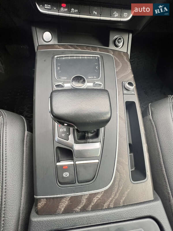 Внедорожник / Кроссовер Audi Q5 2017 в Белой Церкви