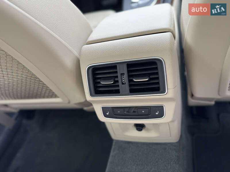 Внедорожник / Кроссовер Audi Q5 2017 в Стрые