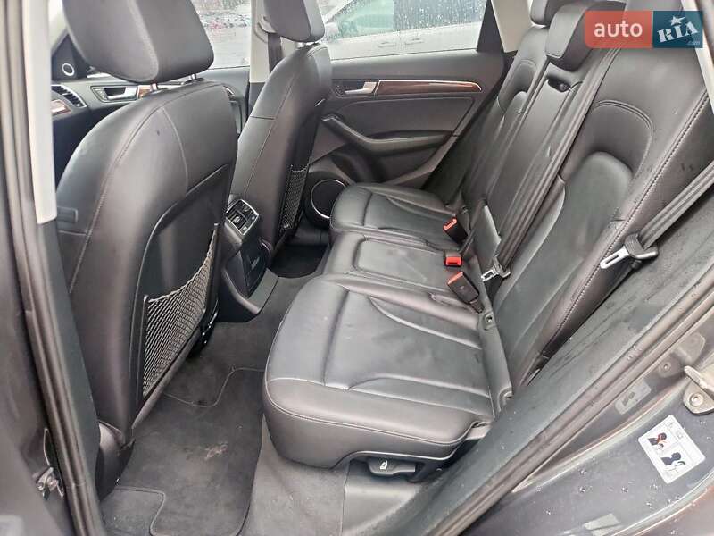 Позашляховик / Кросовер Audi Q5 2016 в Дніпрі