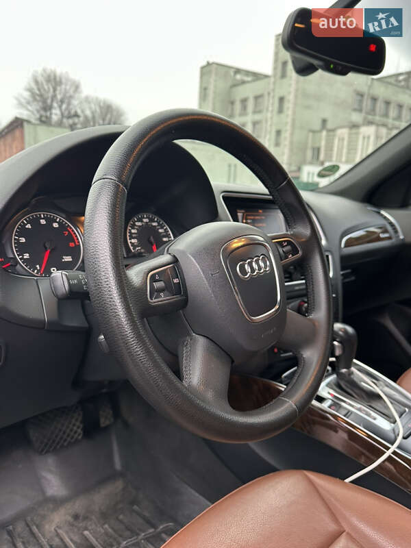 Внедорожник / Кроссовер Audi Q5 2012 в Днепре