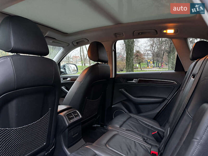 Внедорожник / Кроссовер Audi Q5 2015 в Киеве