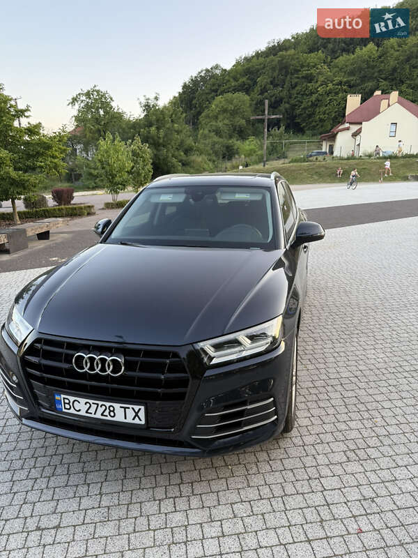 Внедорожник / Кроссовер Audi Q5 2020 в Львове