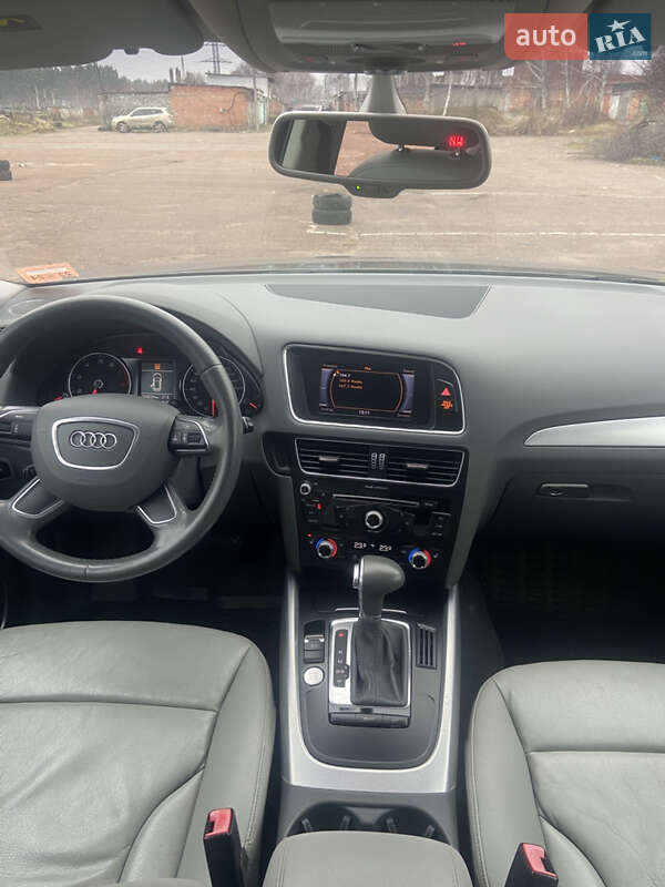 Позашляховик / Кросовер Audi Q5 2013 в Чернігові