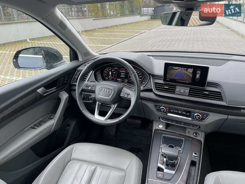 Внедорожник / Кроссовер Audi Q5 2019 в Ровно