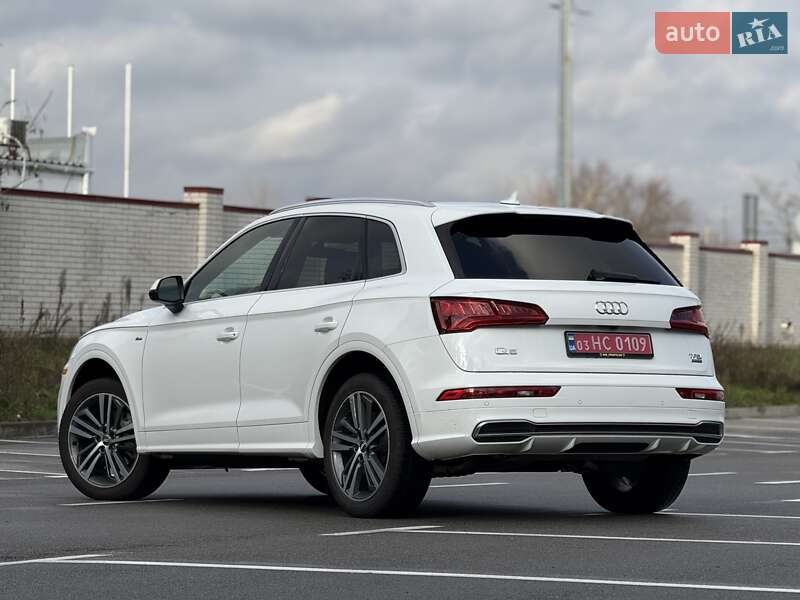 Внедорожник / Кроссовер Audi Q5 2018 в Киеве