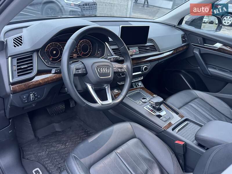 Внедорожник / Кроссовер Audi Q5 2019 в Тернополе