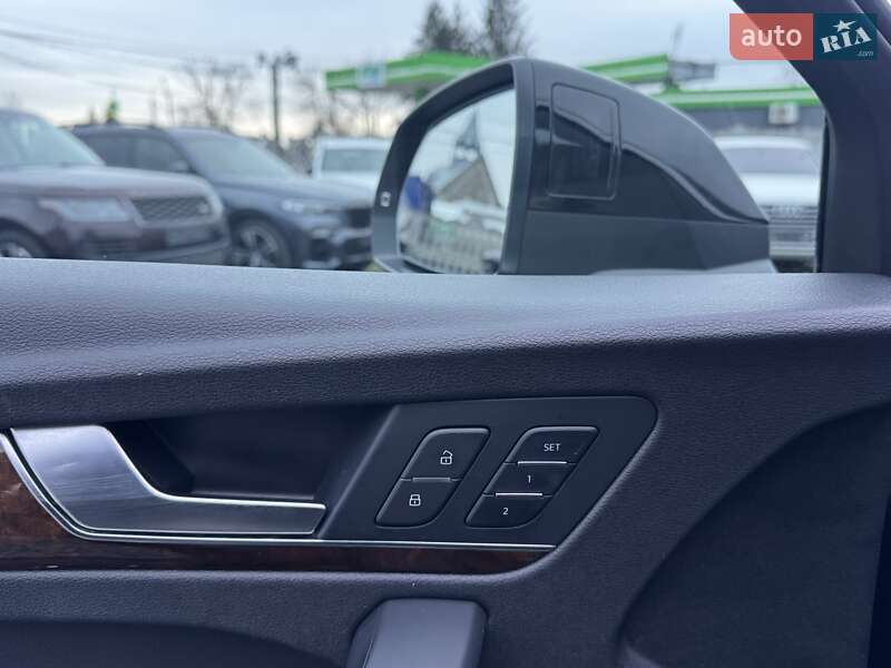 Внедорожник / Кроссовер Audi Q5 2019 в Тернополе